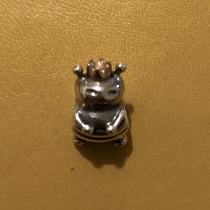 Pandora charm Queen Bee